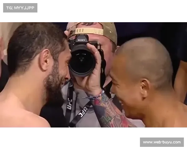 豹王阿利斯克洛夫胜朴俊勇 中量级新星崭露头角